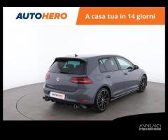 VOLKSWAGEN Golf GTI ZP95543