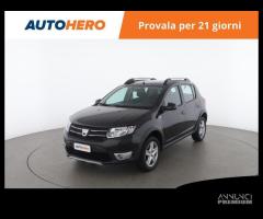 DACIA Sandero HY39216