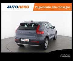 VOLVO XC40 PF50446