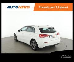 MERCEDES-BENZ A 180 YA98158