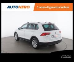 VOLKSWAGEN Tiguan XD34967 - 4