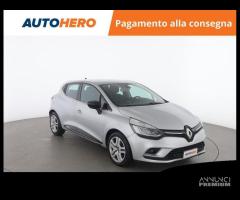 RENAULT Clio XX12811 - 6