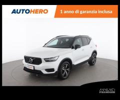 VOLVO XC40 PJ48730 - 1