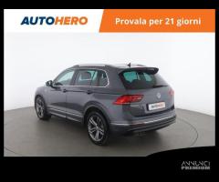 VOLKSWAGEN Tiguan FY32947 - 4