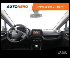 RENAULT Clio CX11570 - 8