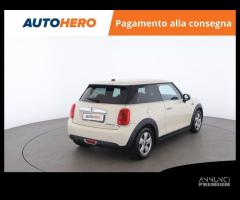 MINI Cooper D UB66097 - 5