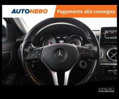 MERCEDES-BENZ GLA 200 XH10768 - 12