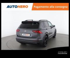 VOLKSWAGEN Tiguan FE39156 - 5