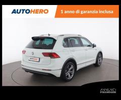 VOLKSWAGEN Tiguan HS70690