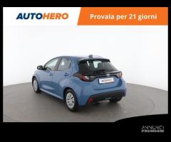 TOYOTA Yaris UP14012