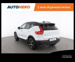 VOLVO XC40 PJ48730