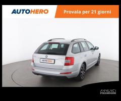 SKODA Octavia HE67564