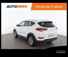 HYUNDAI Tucson SW06930 - 4