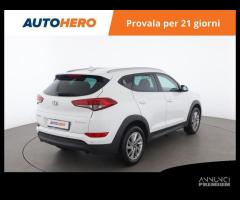 HYUNDAI Tucson SW06930 - 5