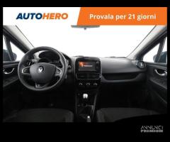 RENAULT Clio SW27707 - 8