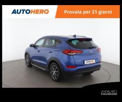 HYUNDAI Tucson RN74728