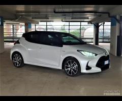 nuova Toyota Yaris Hybrid in ricambi