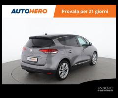 RENAULT Scenic EJ67164