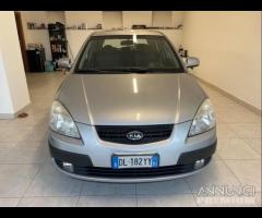 Kia Rio 2007 1.4 benzina 16V 97cv