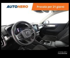 VOLVO XC40 ZT21384 - 7