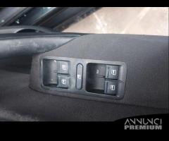 Pulsantiera anteriore sx vw polo anno 2010