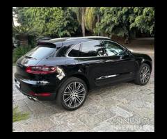 Porsche Macan S 2017 in ricambi