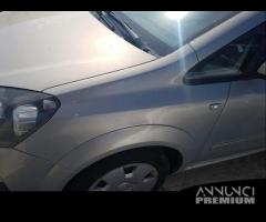 Parafango sx opel zafira b anno 2006 - 1