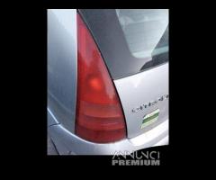 Fanale posteriore sx citroen C3 anno 2004