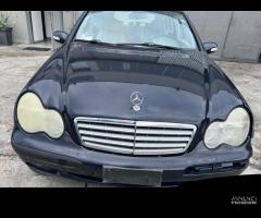 Paraurti anteriore Mercedes c220 w203