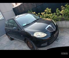 Ricambi usati lancia Ypsilon anno 2004