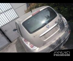 Ricambi usati lancia Ypsilon anno 2009