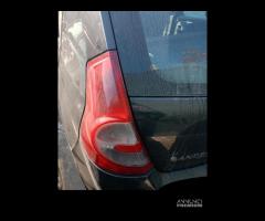 Fanale posteriore sx dacia Sandero 2009