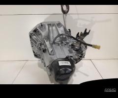 CAMBIO MANUALE COMPLETO RENAULT Clio Serie 8200815