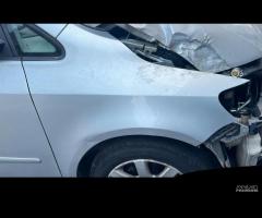 Parafango anteriore dx vw golf 5 plus