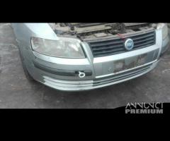 Paraurti anteriore fiat stilo 2006 - 5 porte