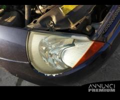 Fanale anteriore dx ford ka anno 2000