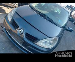 Disponibili ricambi usati renault megane scenic an