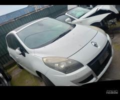 Ricambi usati Renault Scenic xmode anno 2010