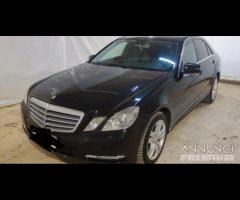 Mercedes claasse e 320 anno 2011 ricambi