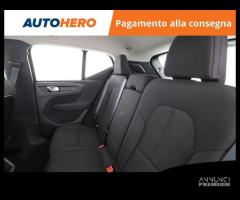 VOLVO XC40 WX28297 - 9