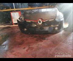 Renault clio 2014 ricambi disponibile