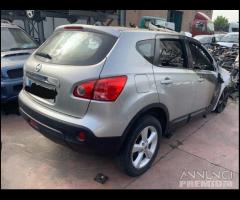 Nissan qashqai 2012 per ricambi - 1