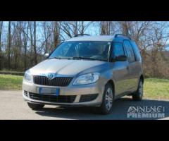 Skoda roomster 2015 ricambi