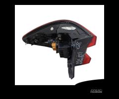 STOP FANALE POSTERIORE SINISTRO RENAULT Kadjar Ser - 2