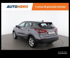 NISSAN Qashqai MG12755