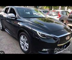 Infiniti q30 2017 ricambi