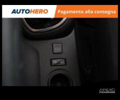 RENAULT Captur PU41767 - 16