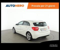 MERCEDES-BENZ A 180 YH05355