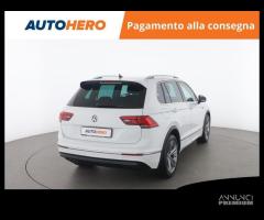 VOLKSWAGEN Tiguan WB28327