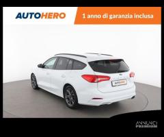 FORD Focus PJ08542